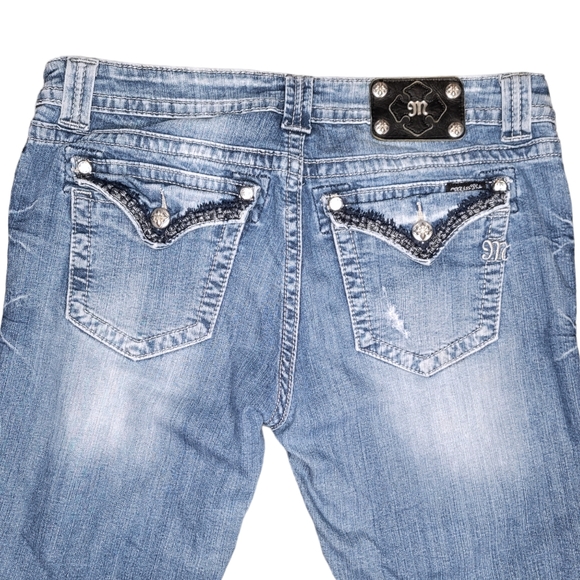 Miss Me | Boyfriend Capri Jeans | Size 30 - Picture 4 of 8